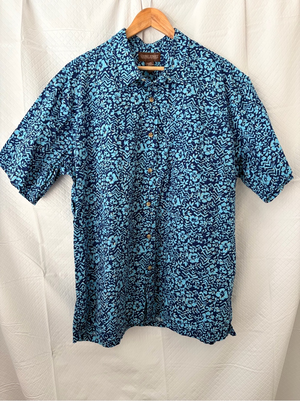 Men's Casual Blue Patterned Short-Sleeve Button-Down Shirt